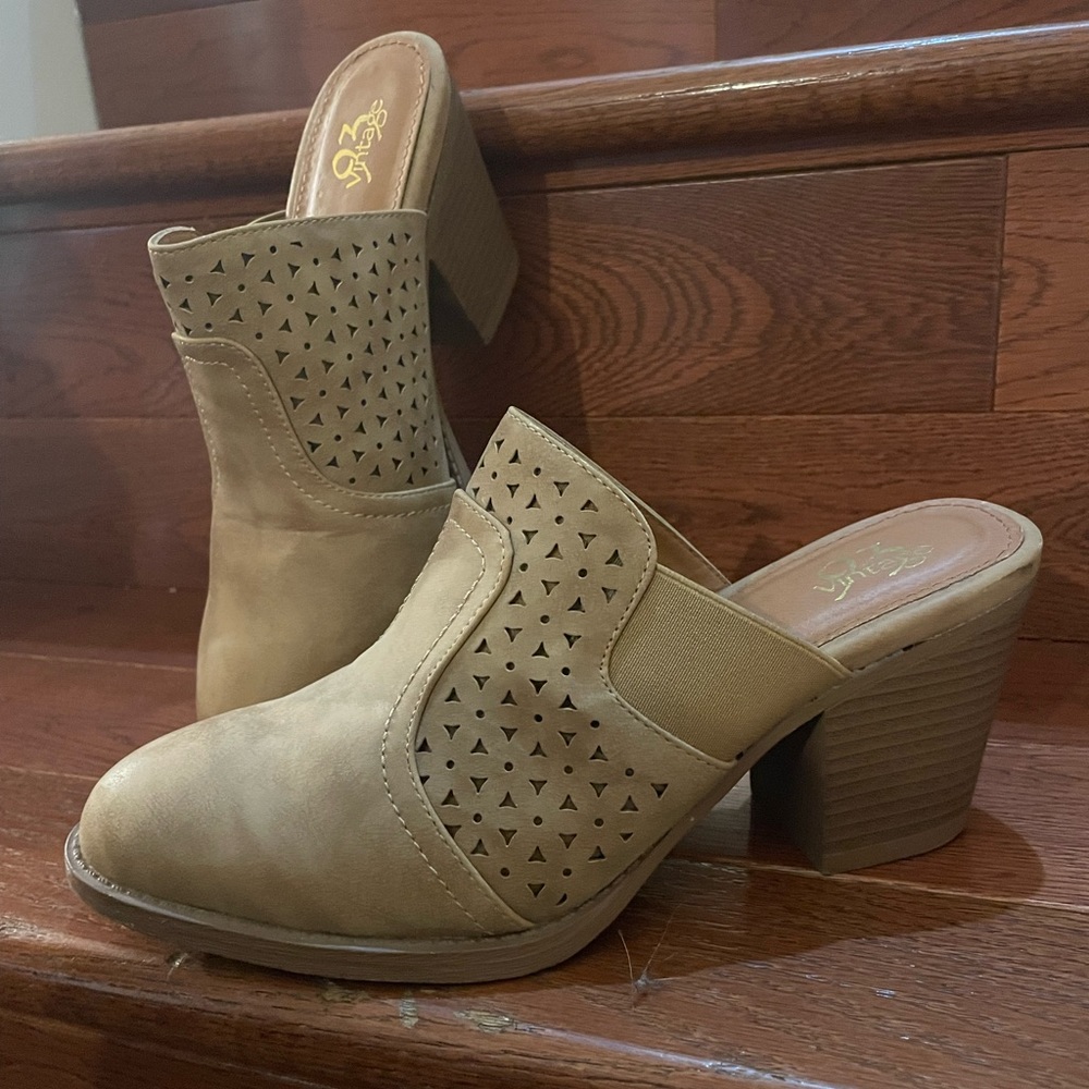 Vintage 93 slip-on heel booties - size 7M